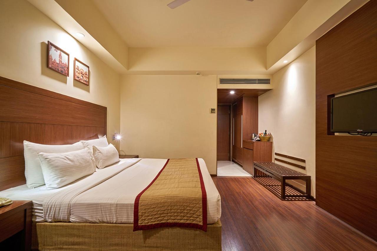 Ramee Panchshil Hotel Kolhapur Exterior photo